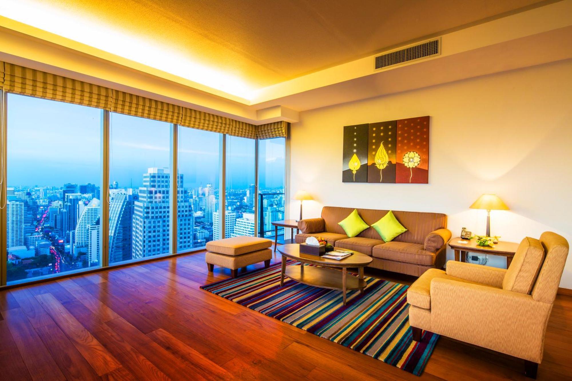 Column Bangkok Hotel Exterior photo